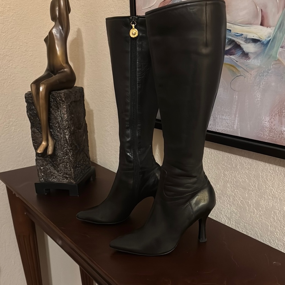 AUTHENTIC VINTAGE GIANNI VERSACE KNEE HIGH BOOTS SZ 371/2